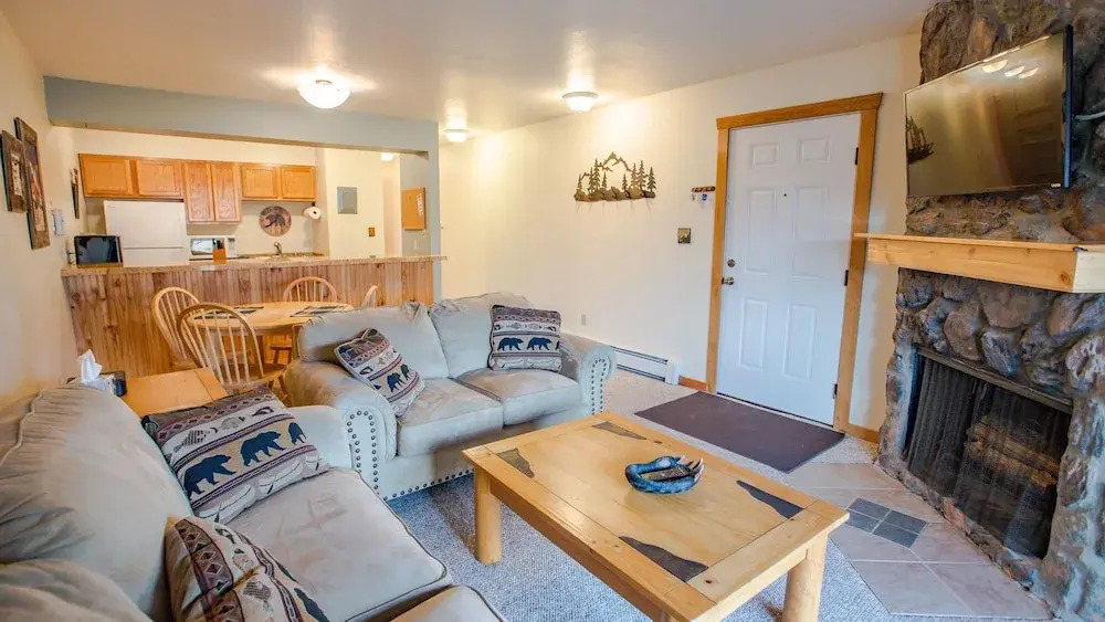 Meadow Ridge Court 7 Unit 3 2 Bedroom Condo