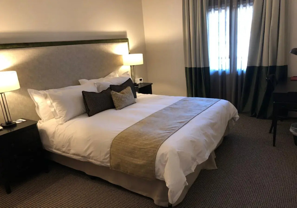 The National Hotel