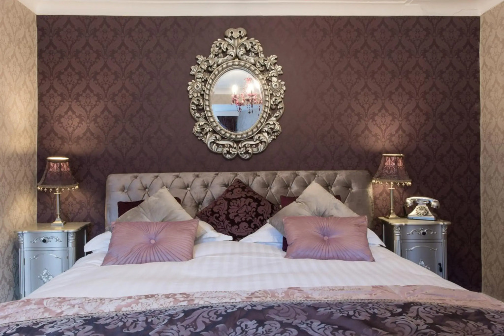 Maenan Abbey Hotel