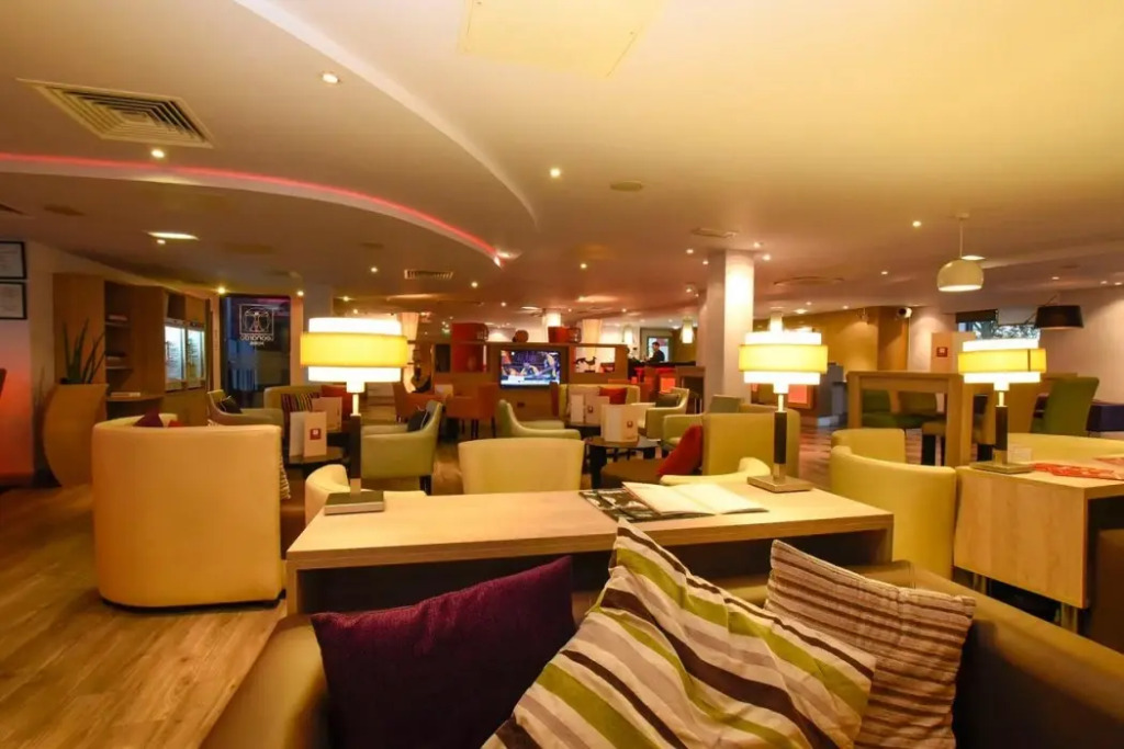 Leonardo London Heathrow Airport