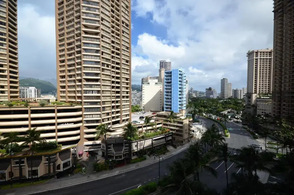 IH909 Waikiki 1777 Ala Moana Blvd Honolulu