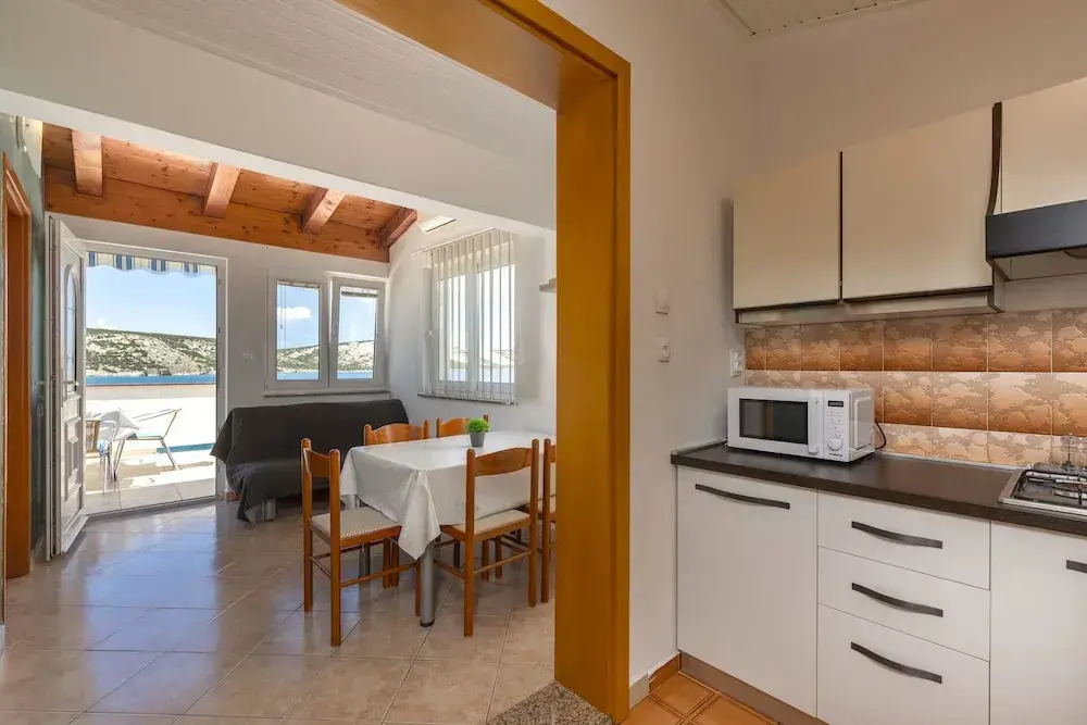 Beachfront Santa Maria 1 Apartment 4