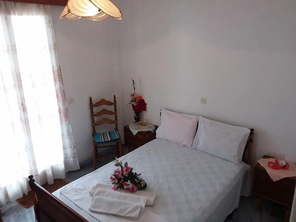 Tinos Evelina