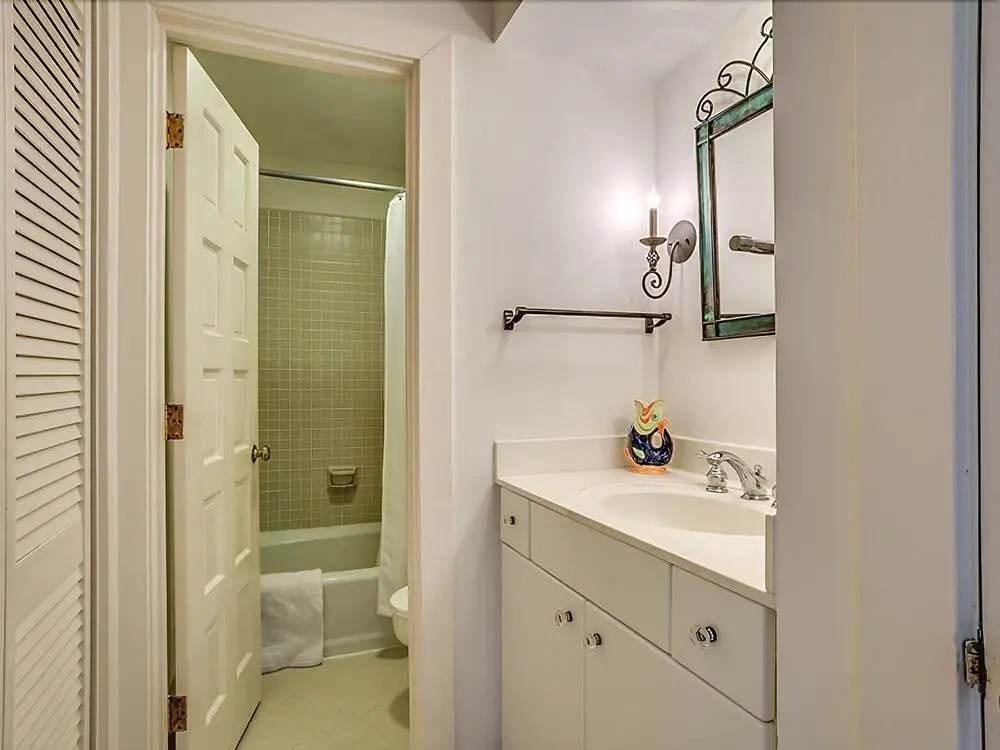 A Stone's Throw Villa 4 Bedrooms 4 Bathrooms Villa