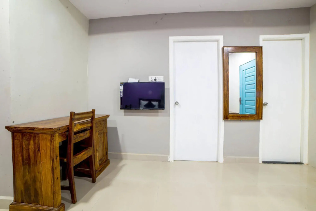 Jeyanthilal Apartment by OYO Rooms