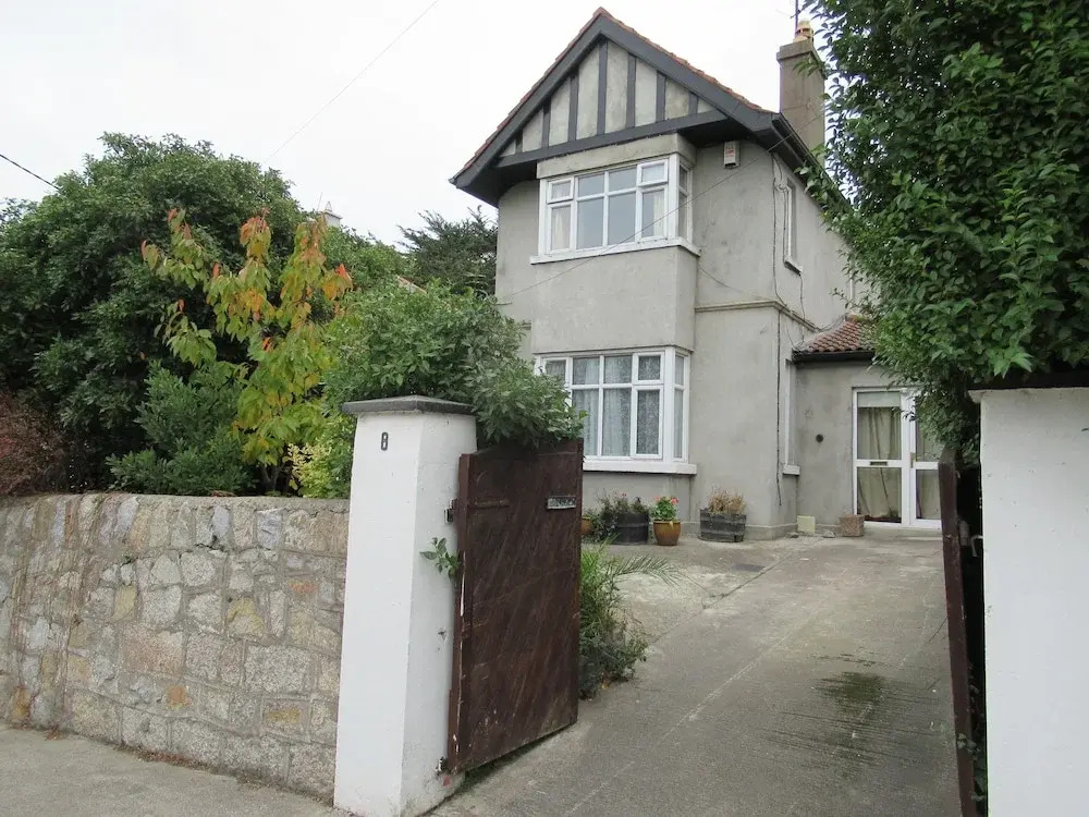 Monkstown Villa