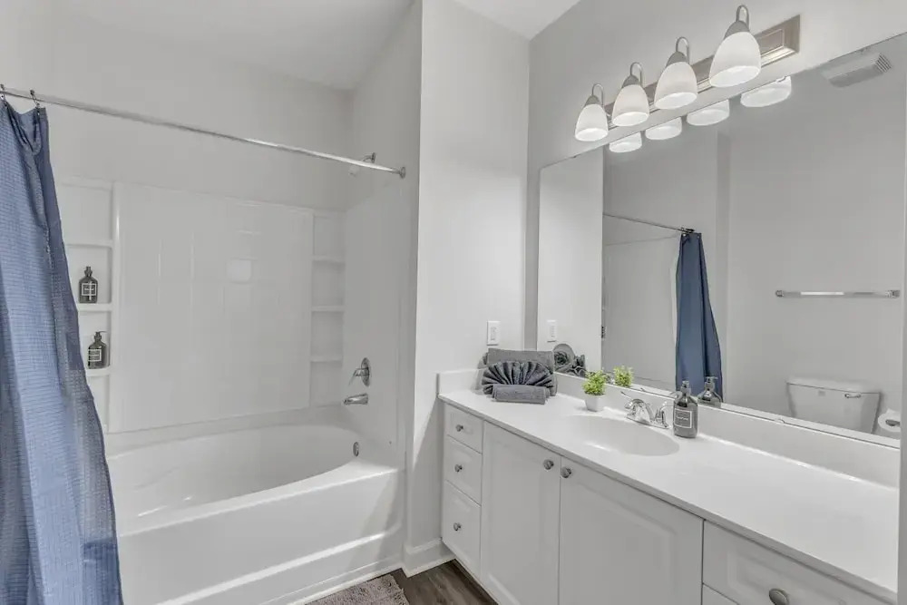 King 3BR Suite Mins to Downtown Raleigh