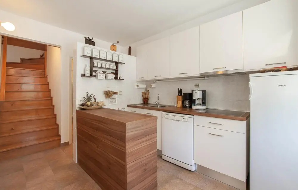 Awesome Home in Kucice with Hot Tub, WiFi & 5 Bedrooms