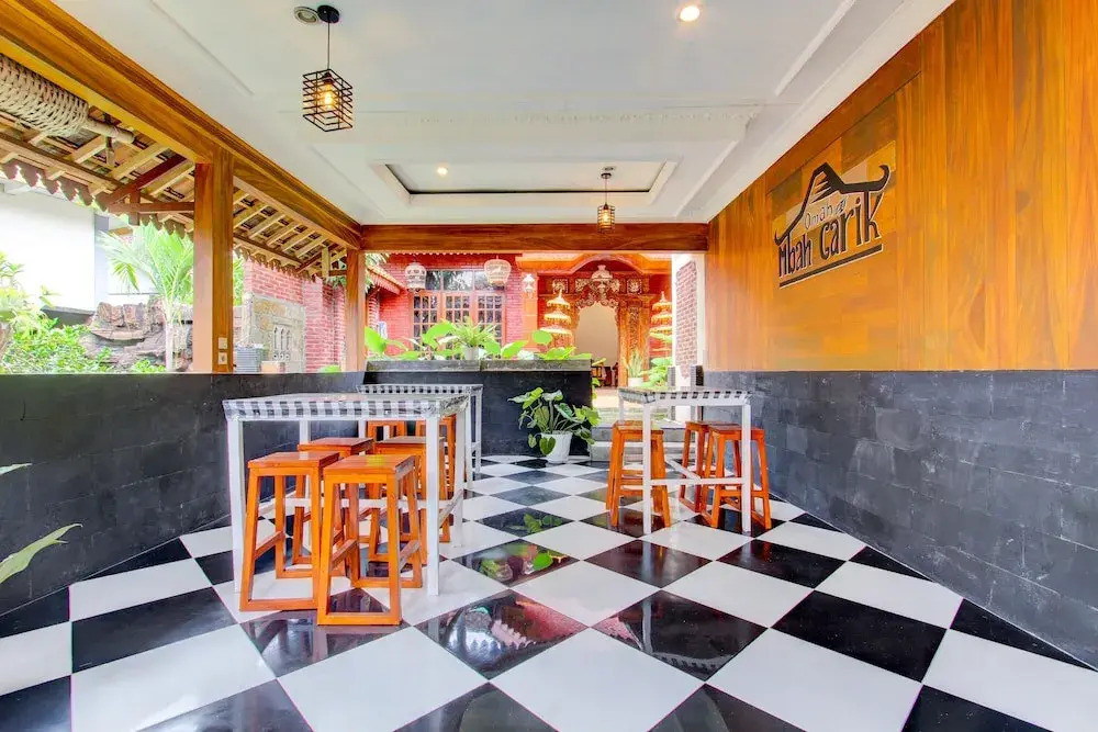 Hotel O Mbah Carik Homestay Syariah