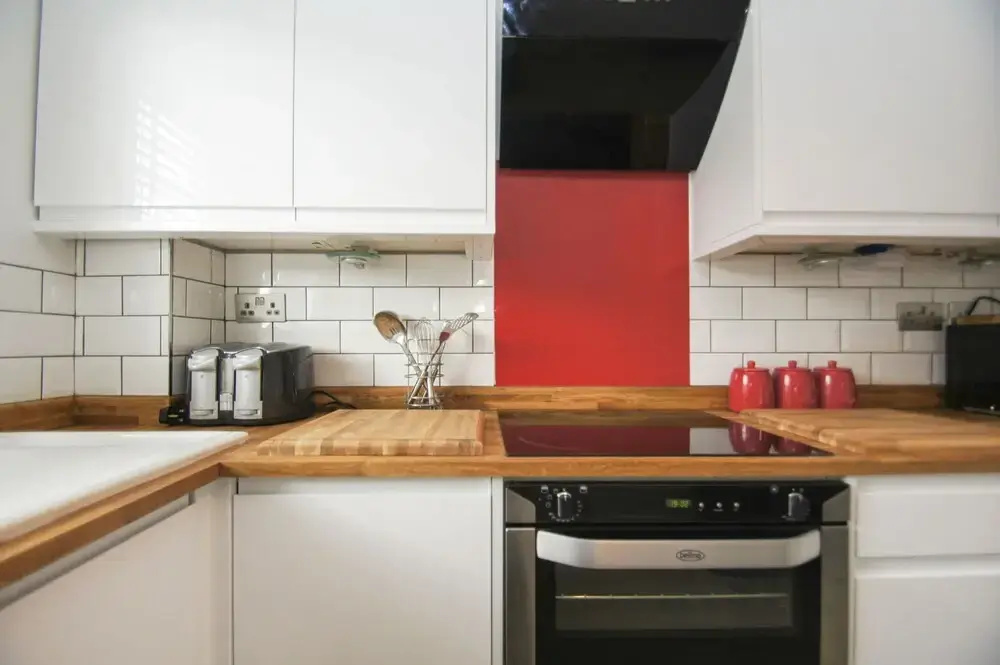 Portside Apartment Parking by Brighton Holiday Lets