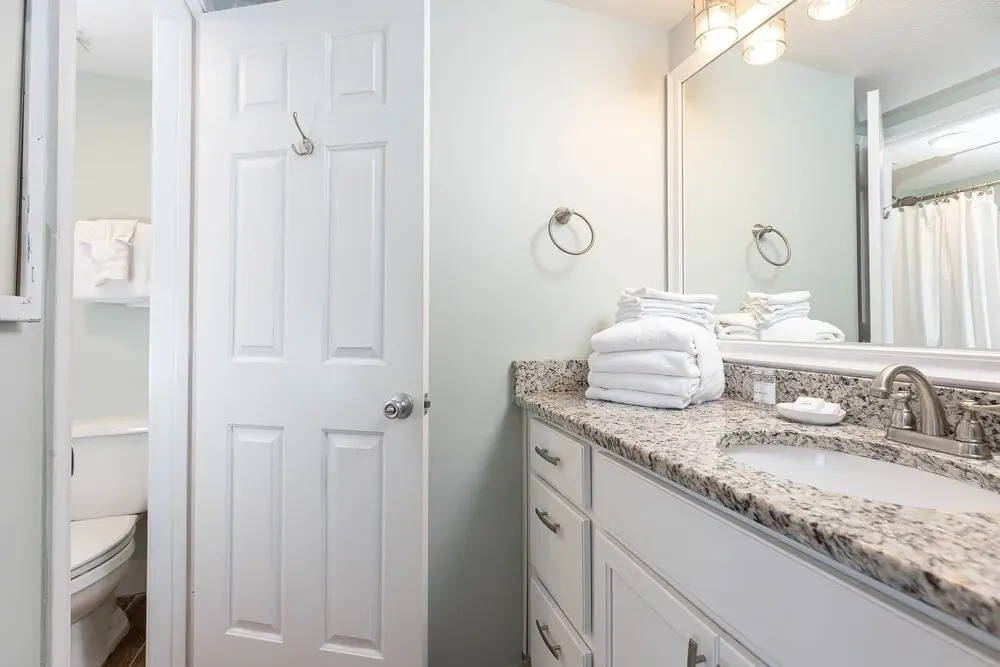 Tradewinds 1101 2 Bedroom Condo