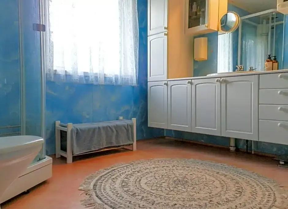 Asa's House