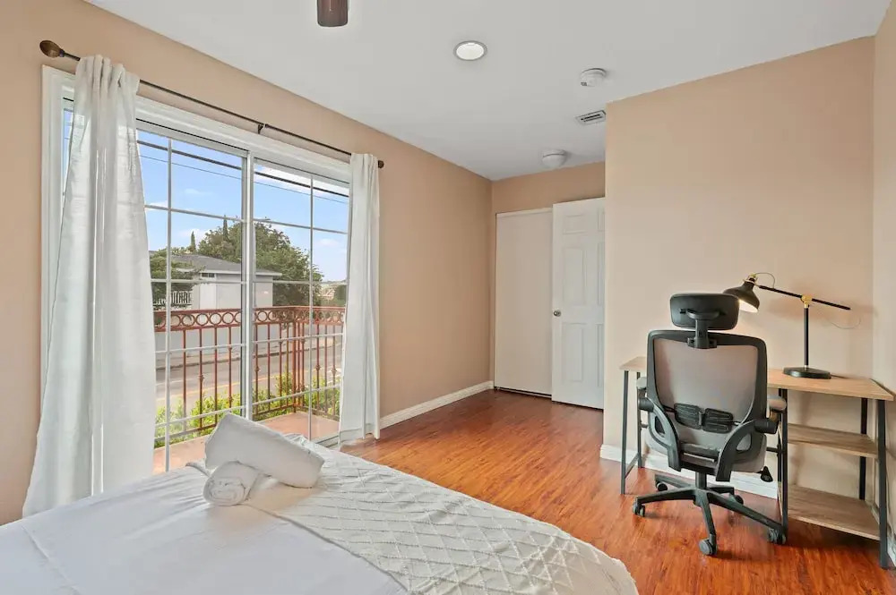 Near USC Dtla Spacious Private Bedroom 8