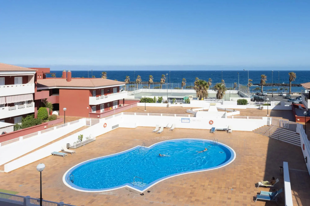 Home2Book Sea Front Duplex Terrace Pool +Wifi