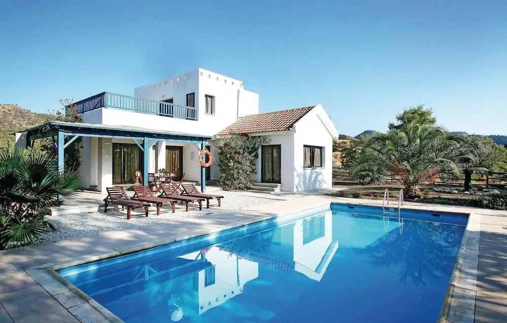 Stunning Home In Argaka With Wifi