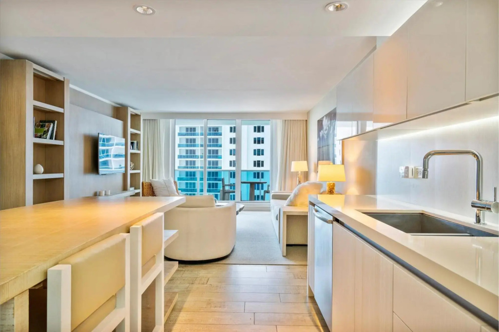 Miami Retreat 1 1 Ocean View Condo 916