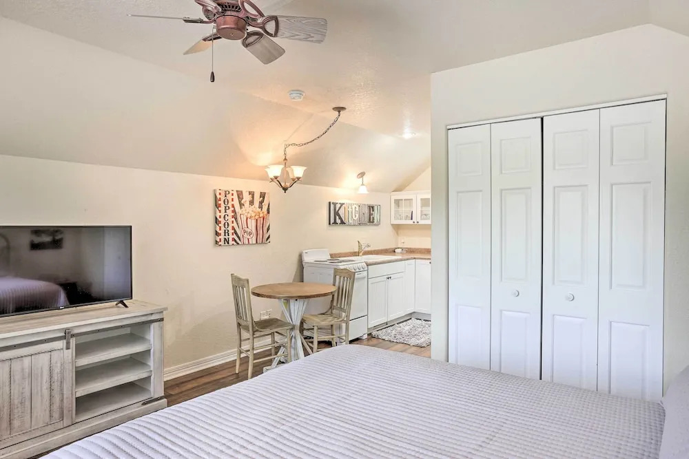 Central Creekfront Spearfish Apt by City Park