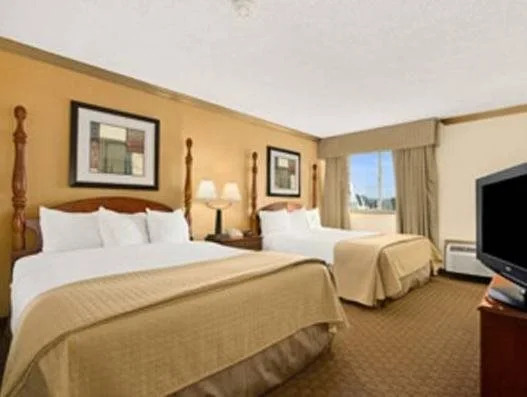 Siegel Suites - Shreveport Apartments