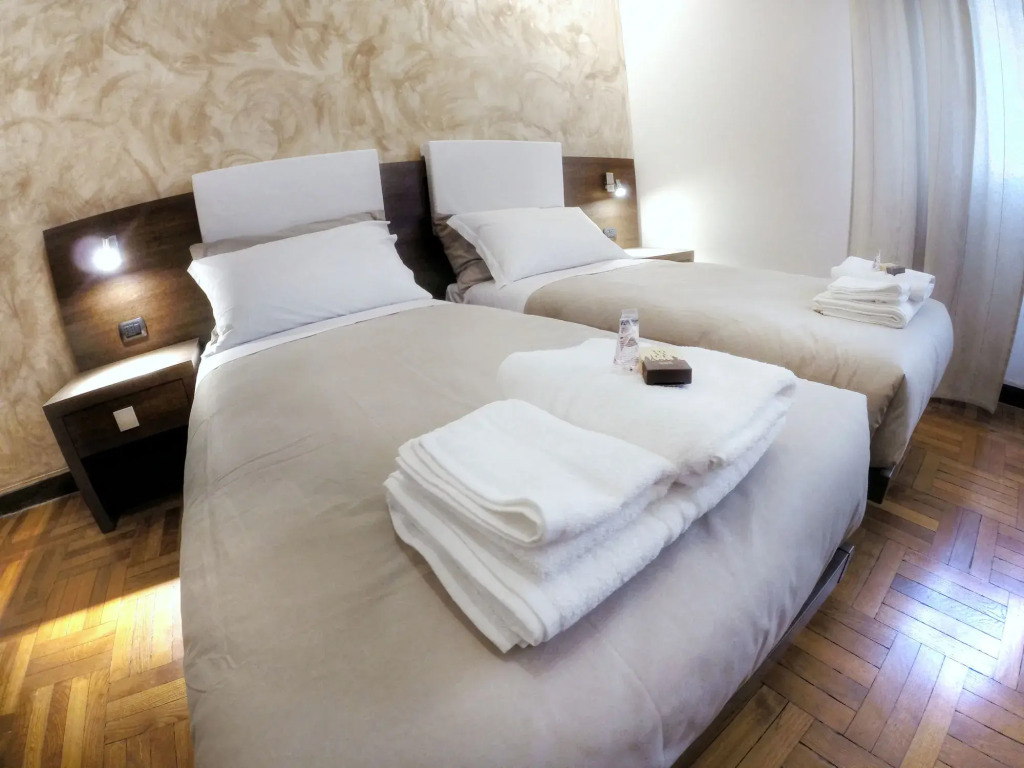 VITTORIA ROOMS GuestHouse - the Original