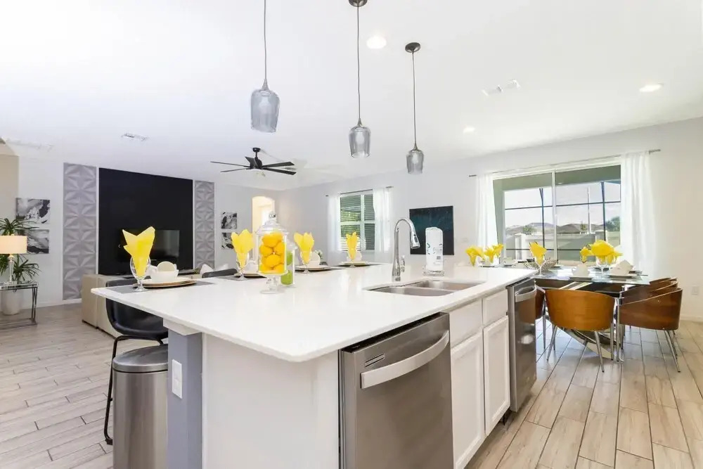 Stunning 8 Bd Close to Disney w Pool Sonoma 2639