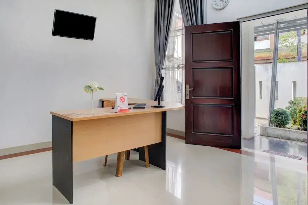 Wisma Yani Syariah by OYO Rooms