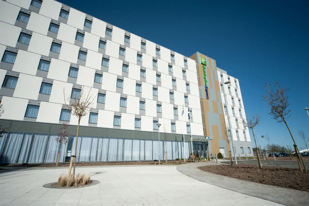 Holiday Inn Express Aberdeen Airport by IHG
