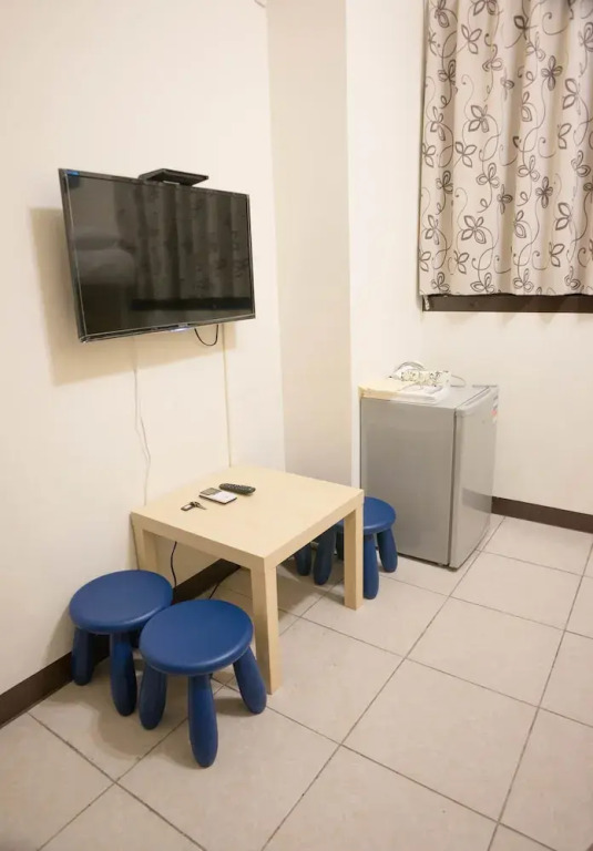9527 Feng Chia hostel