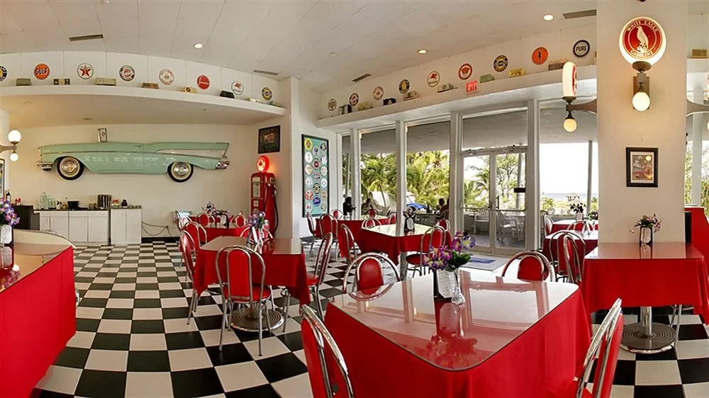 Howard Johnson Plaza Dezerland Beach & Spa