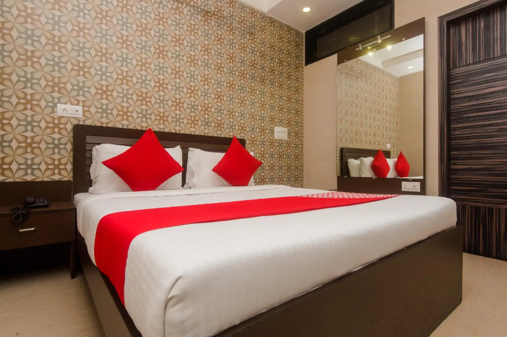 OYO 6371 Hotel Abrol