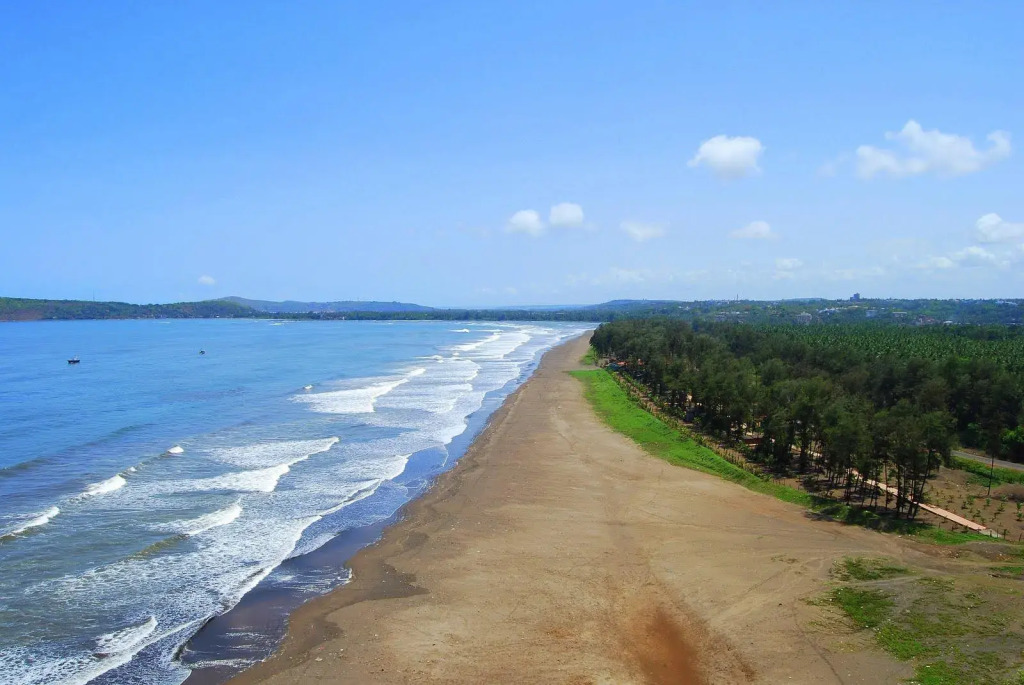 Kohinoor Samudra Beach Resort