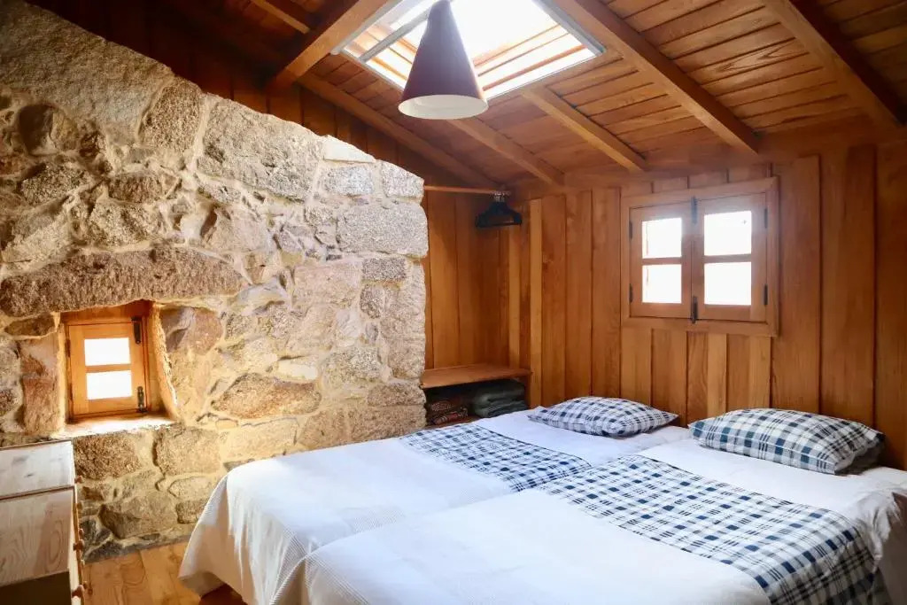 Comfortable Rural Cottage in Ancient Village in the Douro Region
