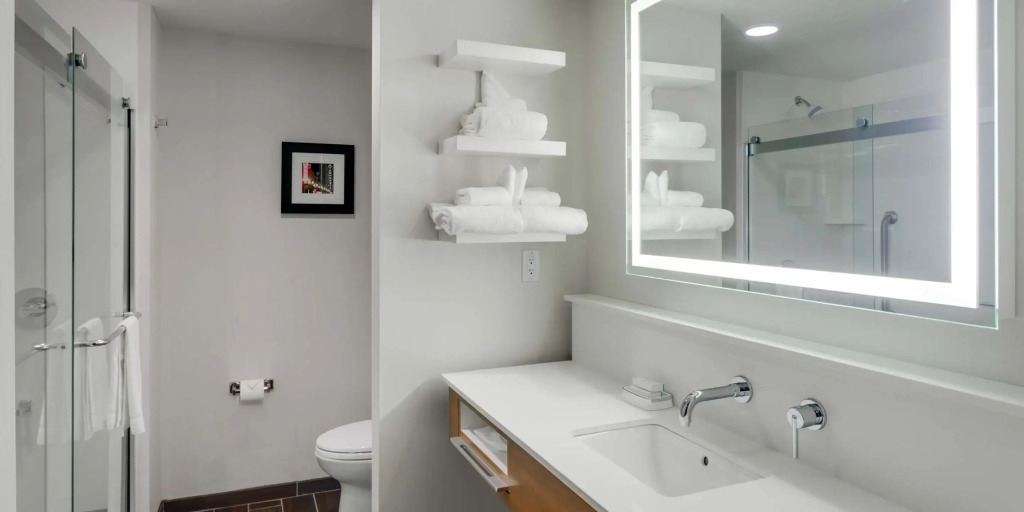 Hampton Inn & Suites - Knoxville Papermill Drive, TN