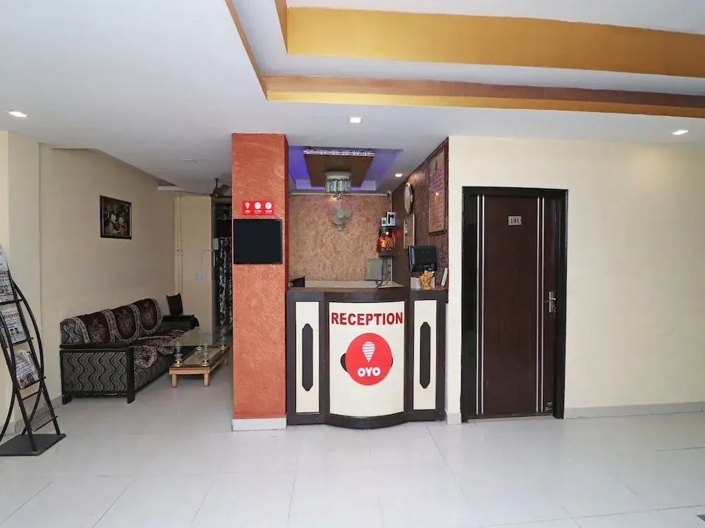 OYO 12742 Vasundhra Heights