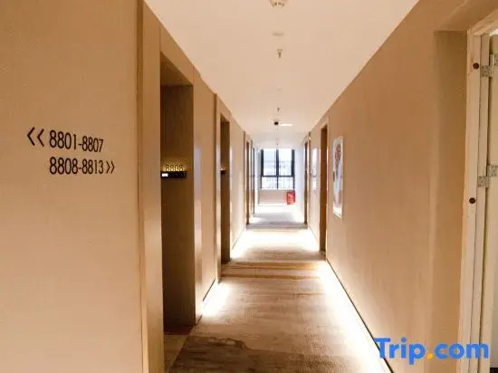 Le Zi Hotel