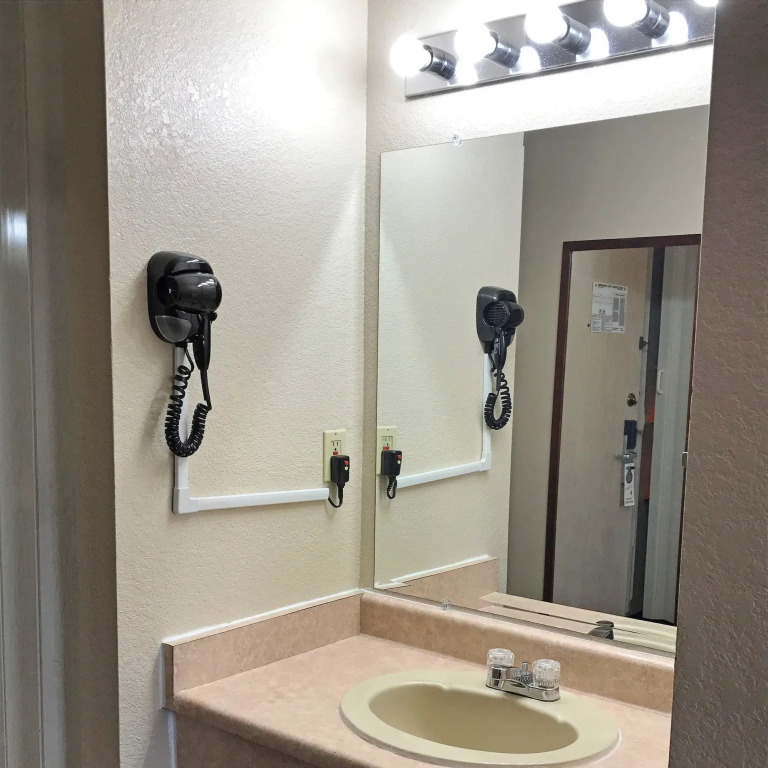 Americas Best Value Inn Lynnwood