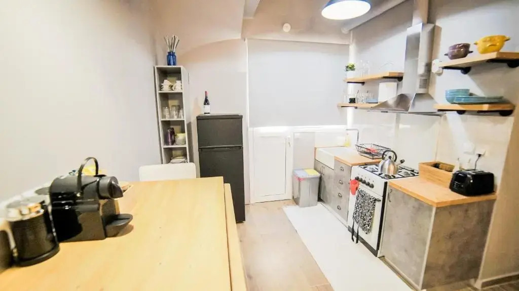 D16 Athens Apartment - 5' mins to Petralona Metro