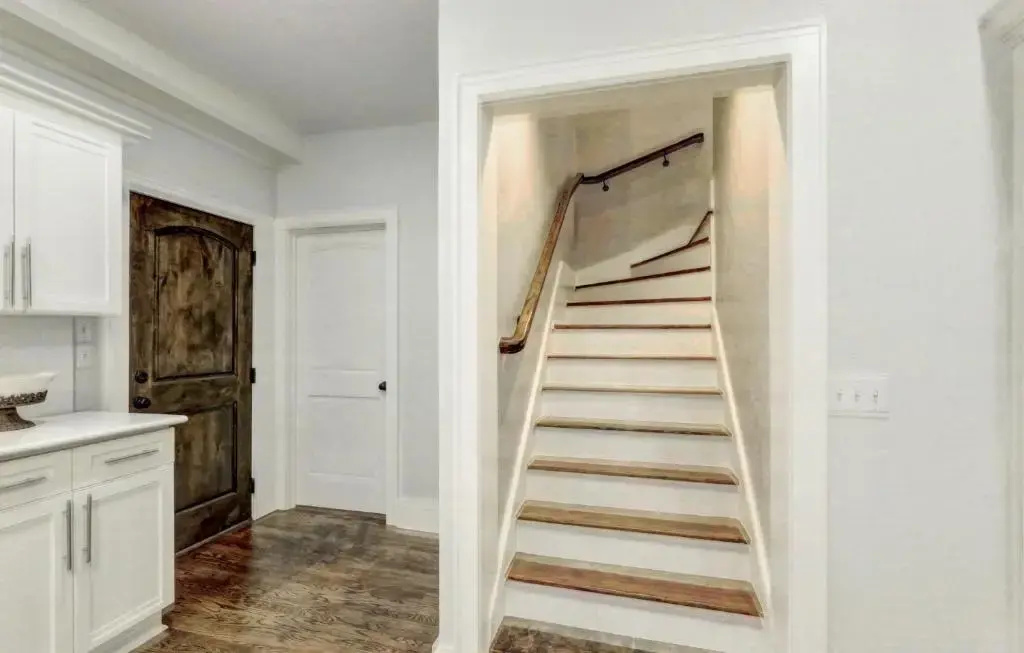 Luxury Capitol Home Sleeps 16 Office & Hot Tub