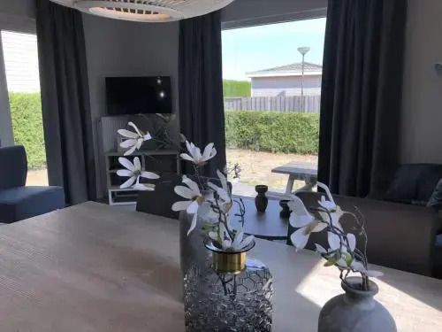 Recreatiepark En Jachthaven Rhederlaagse Meren