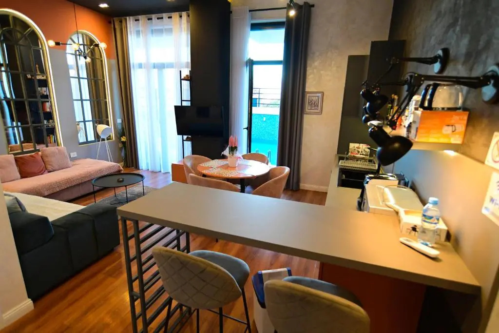 Stylish two bedroom house with private pool