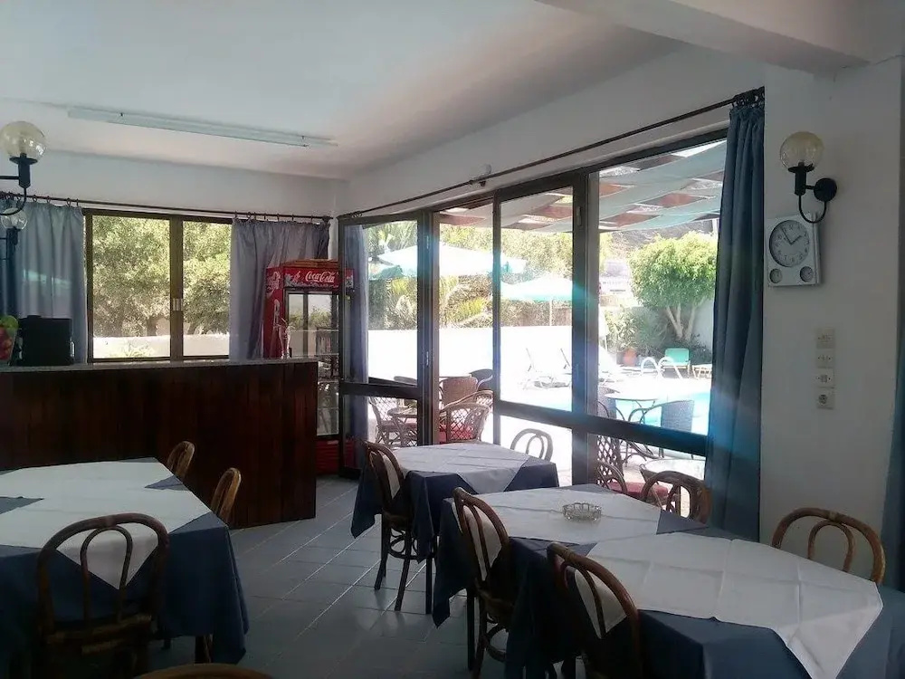 Elvira Hotel