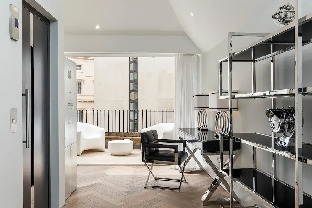 Incredible 6 Storey 4 bed Luxury House in St James