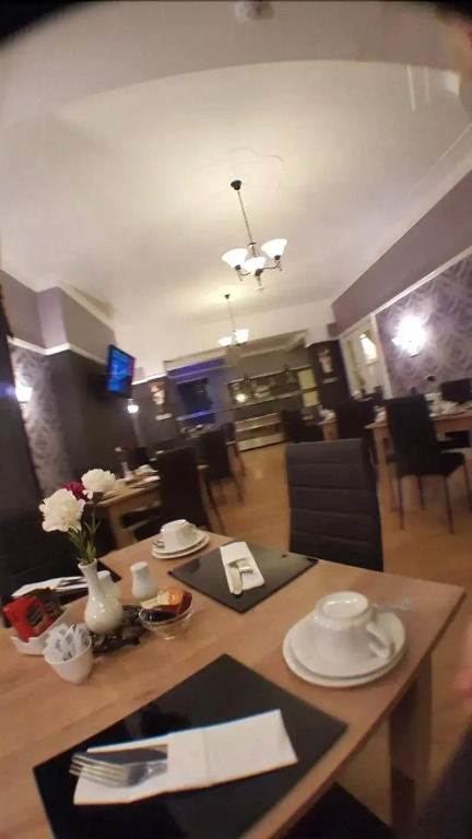 Queens Plaza Hotel