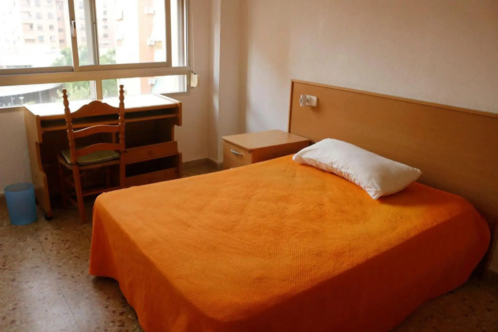 bigger flat for holiday near beach ideal for familie with climatisacion
