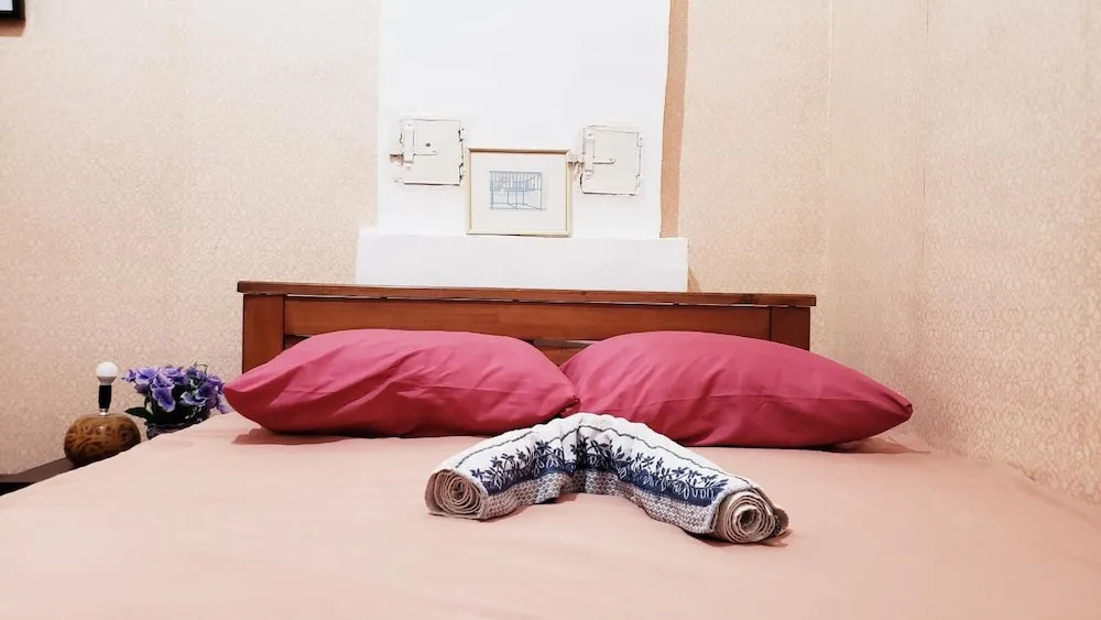 Taj Hostel