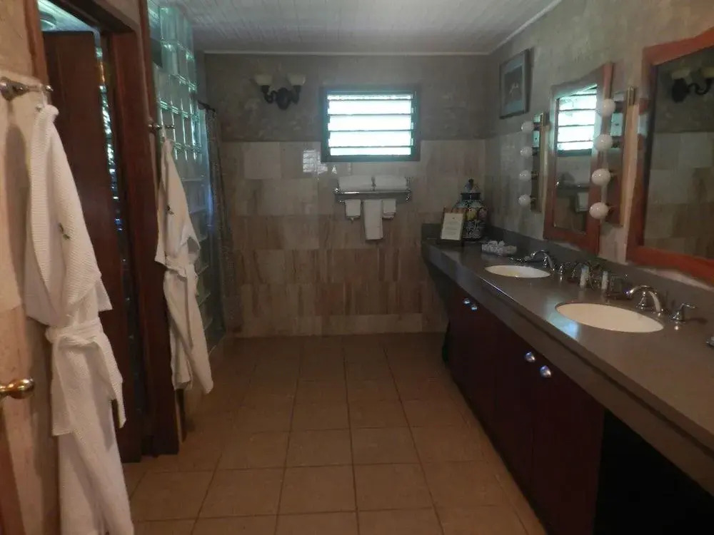 Chan Chich Lodge
