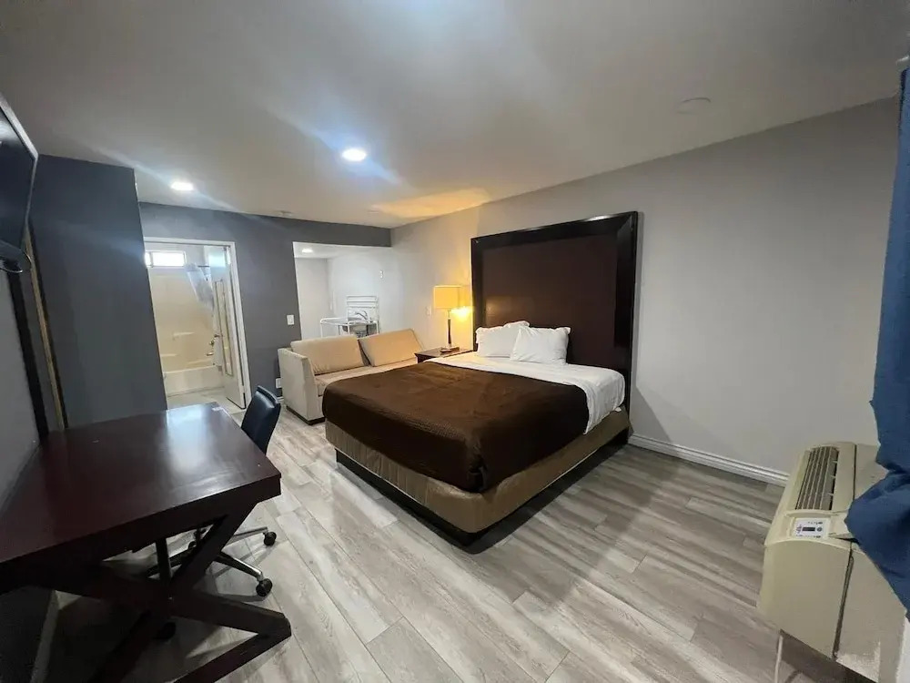 Goldstar Inn