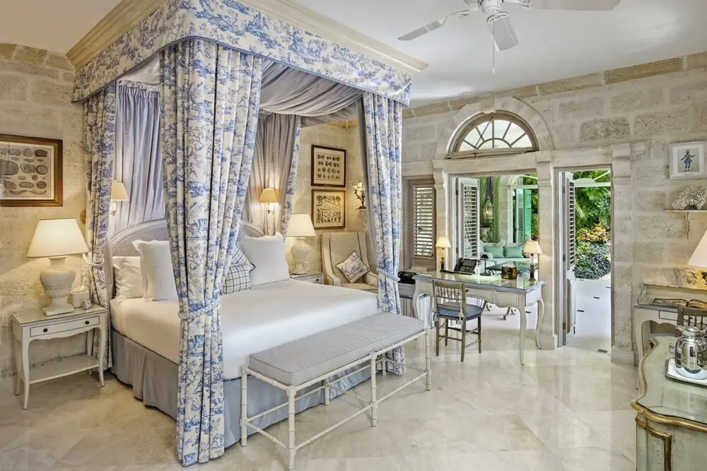 Leamington Pavilion by Blue Sky Luxury
