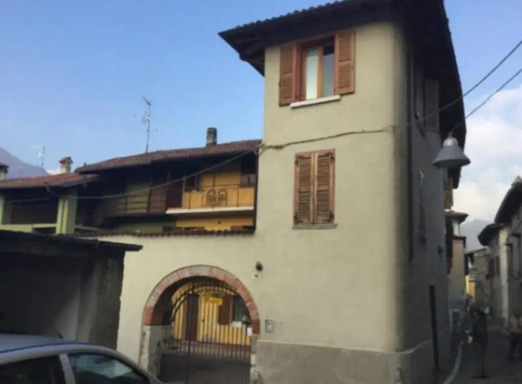 Borgo Volciano Garda Lake APP1