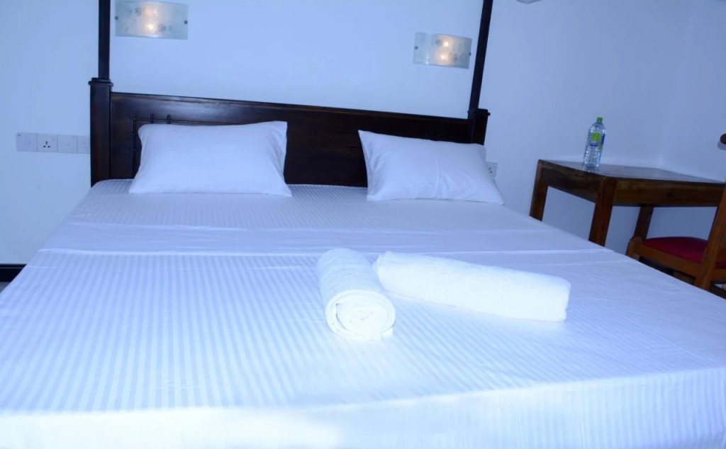 Surf Beach Hotel