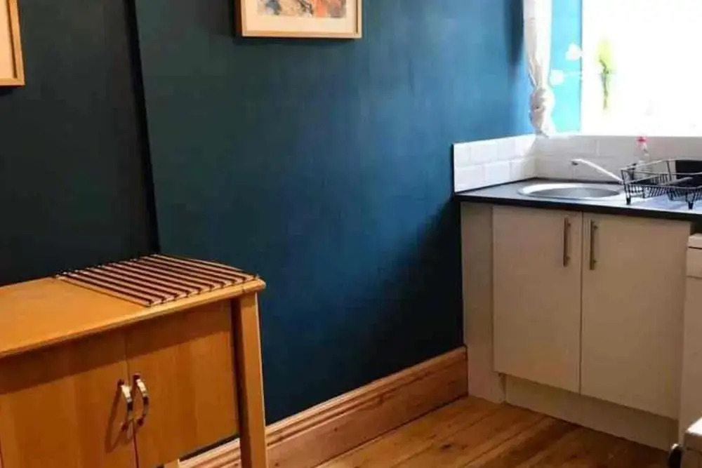 2 Bed-sleeps 3-dog Friendly-garden-riverside